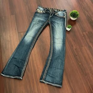 Book rock revival jeans